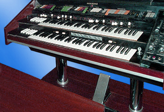 Hammond X66 console